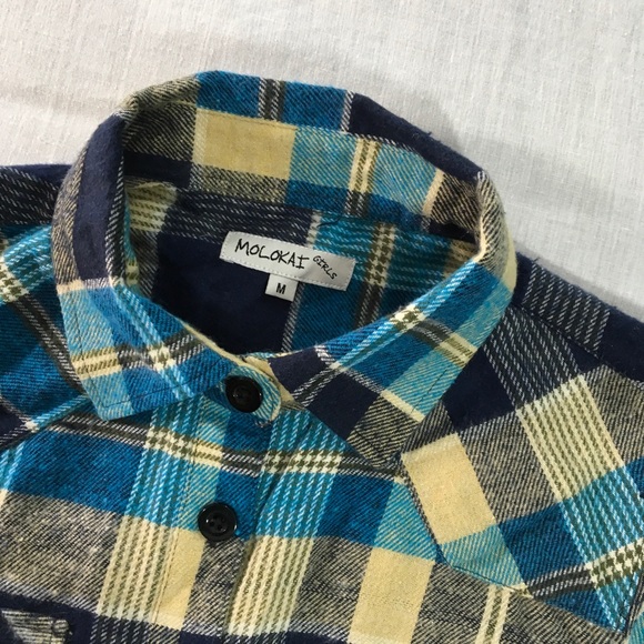 Molokai girls Medium button collared shirt - Picture 3 of 8